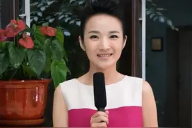 央视主持人管彤：41岁嫁给普通人，42岁高龄生子，她过得幸福吗？图片