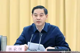 黄冈市委书记张家胜：纵深推进市域发展布局成势见效 全力推动县域经济整体跃升图片