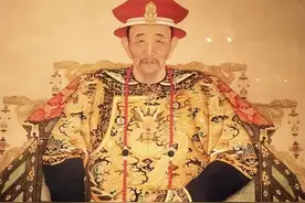 从龙袍到蟒袍：清王朝的服饰形态产生哪些变化？地位上有何差异？图片