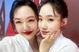 被吐槽装高级！小S二女儿发言引争议，自称“母语是英文”：在学校、家里、跟朋友聊天也是说英文图片