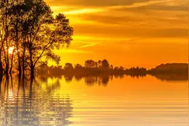 值得深交的两种人图片