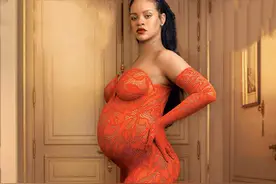 天后Rihanna蕾哈娜拍大片，挺巨肚不惧紧身衣，临盆准妈妈好火辣图片