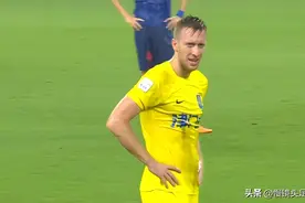 大爆冷！2-1！中超黑马狂飙：85分钟绝杀+创纪录，蝎子摆尾进球图片