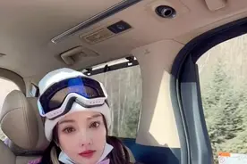 还在一起？李小璐PG1同时晒滑雪照，疑似一起度假游玩图片