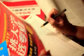 河南3所野鸡大学臭名远扬，校名起得高大上，毕业证却一文不值图片