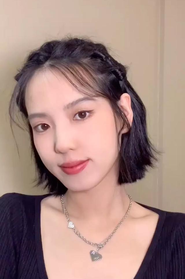 初中女生简单编发
