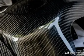 用石油残留物制造汽车？一种从沥青中生产碳纤维的更便宜的新方法图片