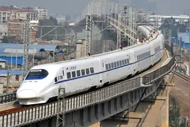 为什么很多高铁一开到山东境内，速度就会慢下来？答案并不简单图片