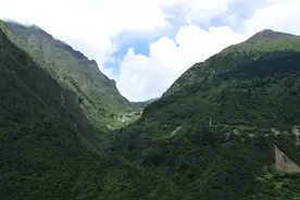 二十大代表索朗德吉：让勒布更秀美 百姓更幸福图片