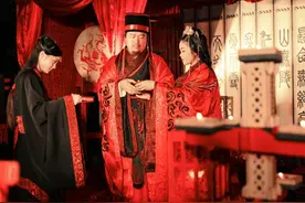 俗语说：“宁可男大七，不可女大一”，是什么意思？有道理吗？图片