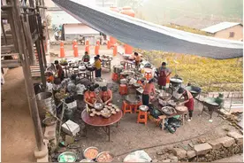 河北一大爷，拖家带口参加广西表哥的婚宴，饭后竟发现自己没随礼图片