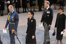 英女王19岁孙女太美！仙女落泪好心疼，向女王灵柩行屈膝礼超优雅图片