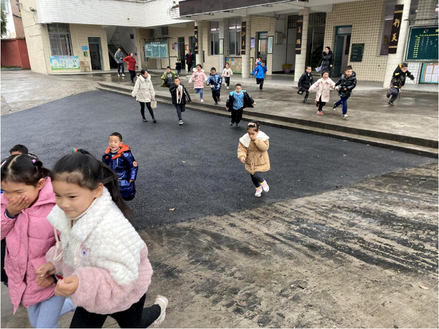 四川省民生研究会新媒体中心-官网