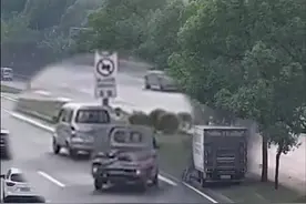 都是英雄！货车起火十余名过路司机齐心救人图片