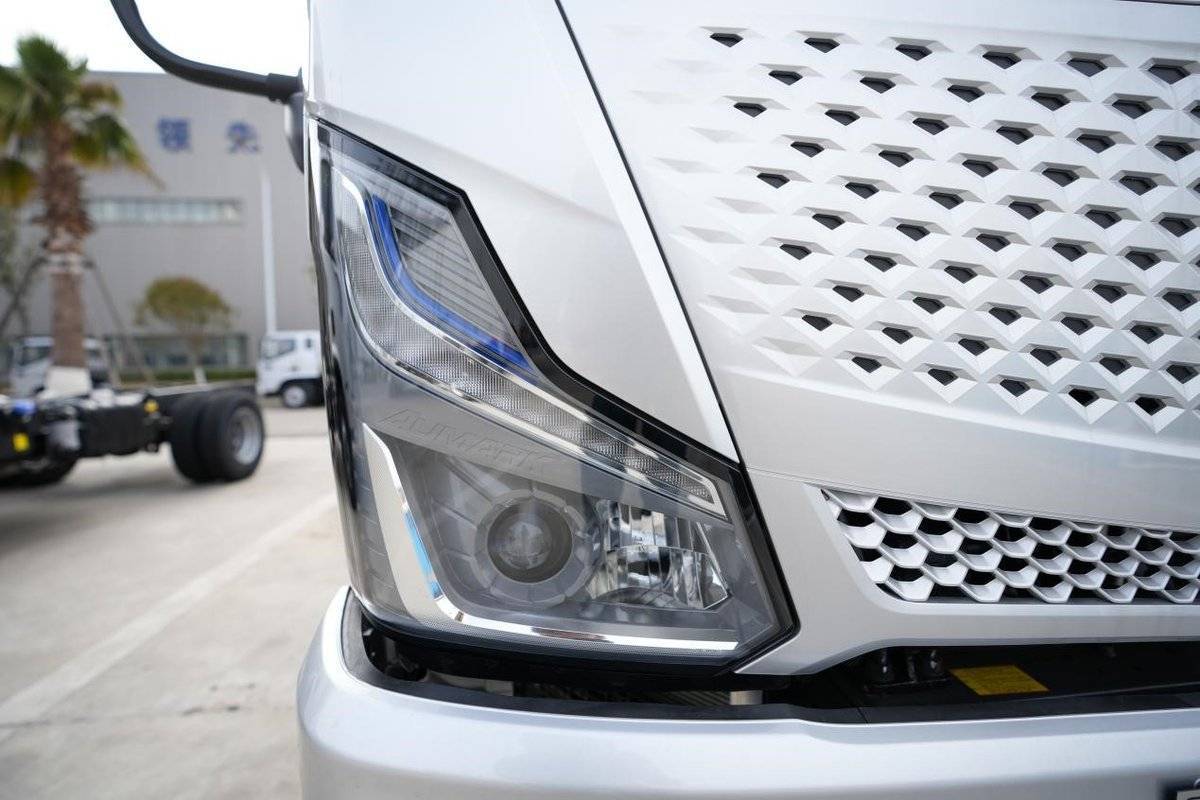 福田单排汽油版小货车_欧马可智蓝HS混动轻卡_混动轻卡续航1000公里