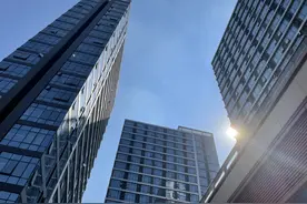 公共卫生间预改公寓出租，遭政府暂停，南城揭商大厦物业“想当然”？图片