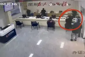 假证用久竟当真？镇海蛟川一男子换证把自己换进派出所图片