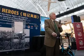 98岁驼峰飞行员：有着合作传统的中美两国可以为世界树立榜样图片