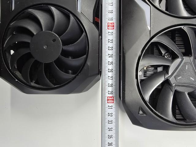 对标英伟达RTX 4090？AMD未发布的显卡原型散热器曝光