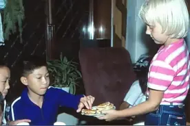 80后芬兰女子在中国长大，长大后嫁给东北人，婆婆待她如亲闺女图片