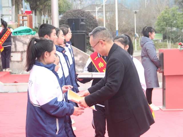 四川省民生研究会新媒体中心-官网