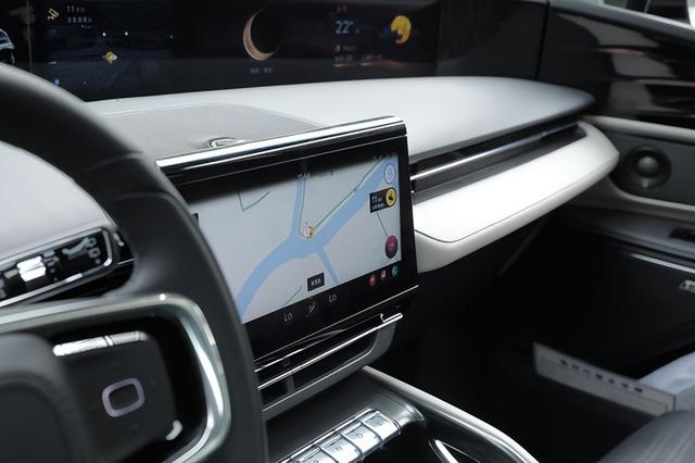 豪华座驾中的领航者：试驾探索林肯航海家的非凡魅力