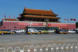 1969年中央紧急下令，拆除天安门并重建，这其中到底发生了什么事图片