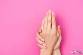 指甲出现这个变化，小心可能是癌变！出现这6种情况，也要注意图片