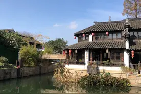 梦里走进老房子图片