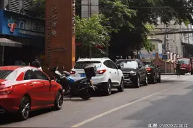 重庆江北野水沟，林立在高楼之间的重庆最大的城中村图片