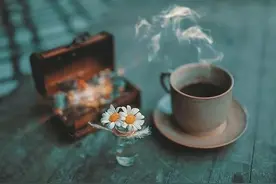 人在职场，别有这几种“犯傻”行为图片