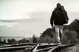 怀念我们村那个高三复读5年，最终却名落孙山的小彭哥图片