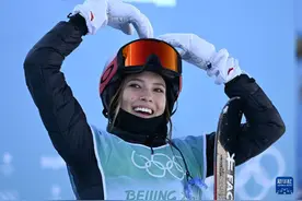 创造历史！谷爱凌自由式滑雪大跳台奇迹逆转夺冠图片