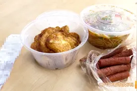 9元的食物，7元打包费？收费标准不一、过度收费~外卖“包装刺客”你遇到过吗？图片