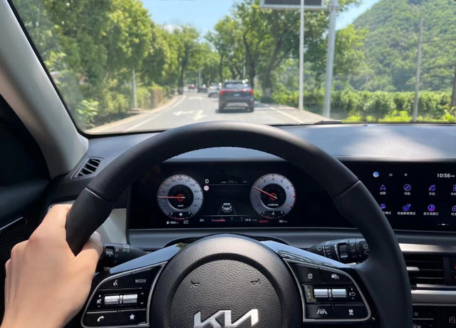 ���� | 10��15�򼶵�������ȤSUV���Լ�����ȫ����ͼ˹