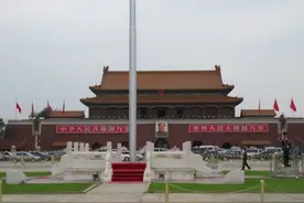 1949年，如果不是毛主席的关键决定，我们就看不到今日之天安门图片