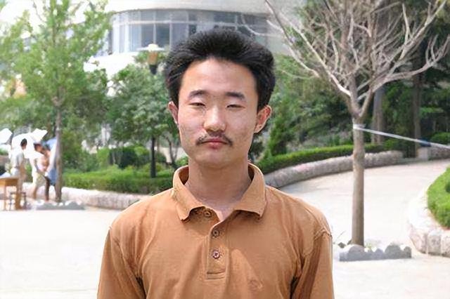 高考史上2位“最顶级状元”，一个留美当教授，一个中科院研究员