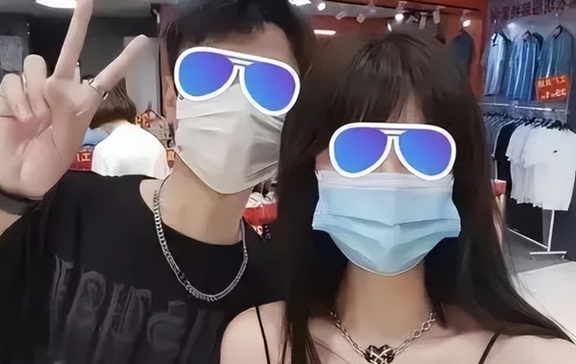 一名32岁酒吧销售阿哲，两年“狂睡”400多个女生，并拍照录像！