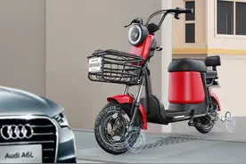 最低1299元，最远跑250公里，这3款电动车不要驾照，禁摩城市能用图片