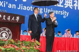 交大校长又双叒脱稿致辞：用家国情怀开启成功之路图片