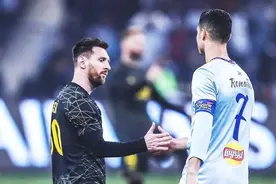 经典永存！梅西C罗赛后双双在社媒晒出二人相拥画面图片