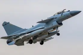 歼-10“外贸首单”实锤，打破出口“滑铁卢”，摆脱俄罗斯钳制图片