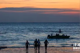 与优秀的人在一起，真的很重要图片