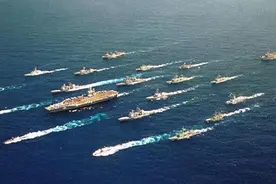 从被围堵到戏耍，美国小鹰号航母的落幕，我国海上力量的崛起图片