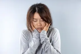 女性外阴小肉粒是尖锐湿疣吗图片