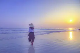 用背影做头像的，多半是这3种女人图片