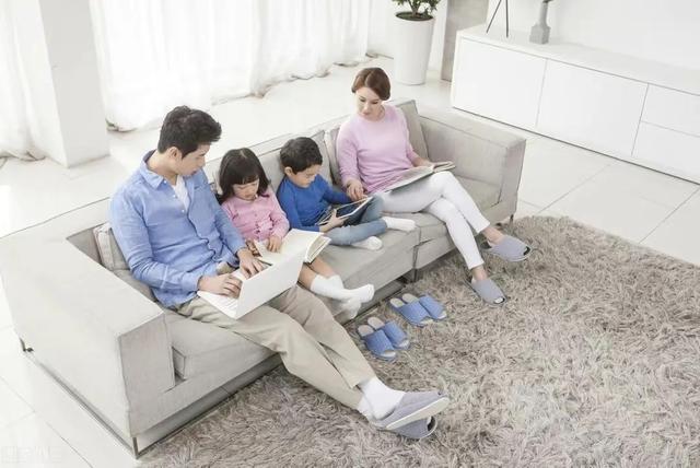 星座女生的优缺点、朋友圈、婚姻——狮子座
