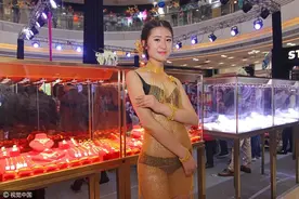 隐形富豪随处可见，曾经的最穷城中村，如何“讨好”年轻女富婆？图片