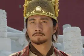 朱元璋给朱棣剥橘子，马皇后说快逃，朱棣不解，马：把橘拆开来看图片