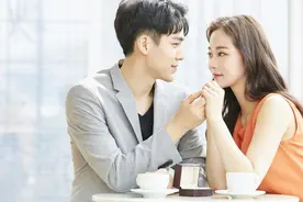 两性交往，最佳的约会场所，一般都是这3个地方图片